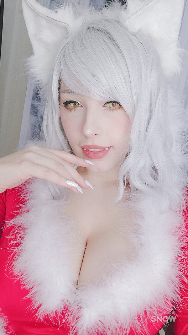 Pialoof-Christmas-Hanekawa selfie(35)